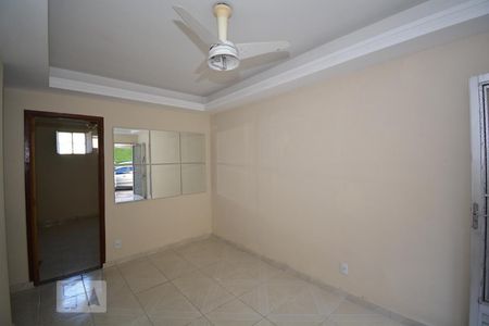 Sala de apartamento para alugar com 2 quartos, 50m² em Quintino Bocaiúva, Rio de Janeiro