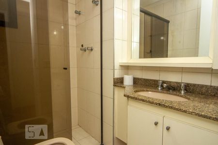 Banheiro de apartamento para alugar com 3 quartos, 89m² em Vila Andrade, São Paulo
