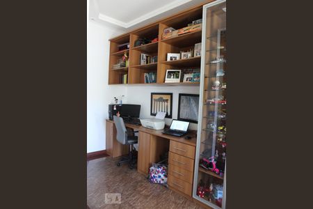 Escritório de casa à venda com 4 quartos, 450m² em Jardim das Acacias, São Bernardo do Campo