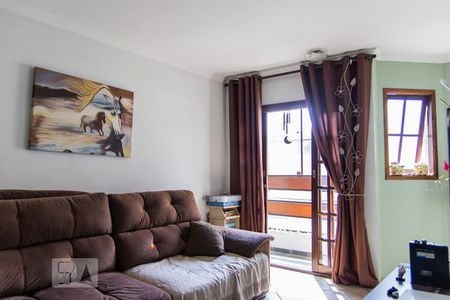 Sala de casa de condomínio para alugar com 3 quartos, 160m² em Vila Floresta, Santo André