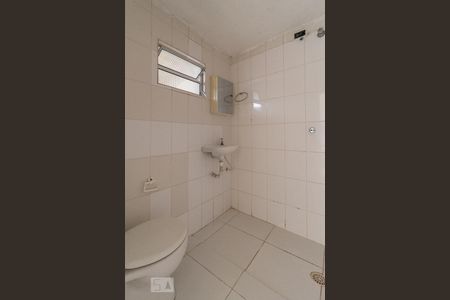 Casa à venda com 70m², 1 quarto e sem vaga Casa à venda com 70m², 1 quarto e sem vagaBanheiro