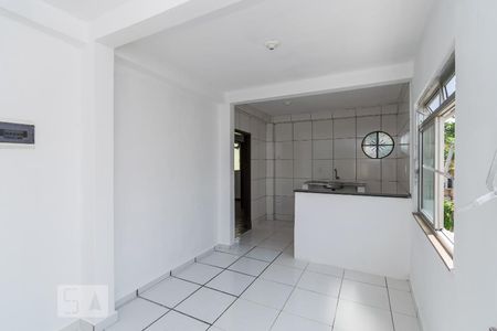 Sala de casa para alugar com 2 quartos, 60m² em Irajá, Rio de Janeiro