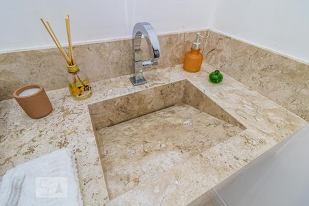 Lavabo de casa de condomínio à venda com 4 quartos, 300m² em Alphaville, Santana de Parnaíba