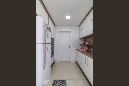 Casa de condomínio à venda com 300m², 4 quartos e 6 vagas Casa de condomínio à venda com 300m², 4 quartos e 6 vagasCozinha