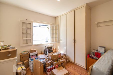 Casa de condomínio à venda com 300m², 4 quartos e 6 vagas Casa de condomínio à venda com 300m², 4 quartos e 6 vagasQuarto 3