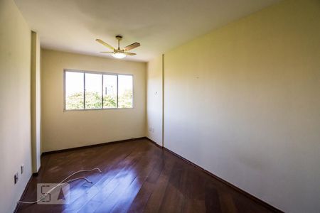 Sala de apartamento à venda com 2 quartos, 80m² em Vila Industrial, Campinas