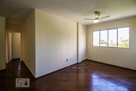 Sala de apartamento à venda com 2 quartos, 80m² em Vila Industrial, Campinas