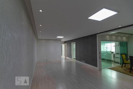 Sala de casa à venda com 4 quartos, 450m² em Jardim Taquaral, São Paulo