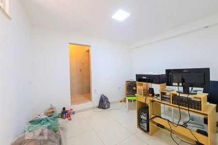 Quarto de casa para alugar com 1 quarto, 33m² em Higienópolis, Rio de Janeiro