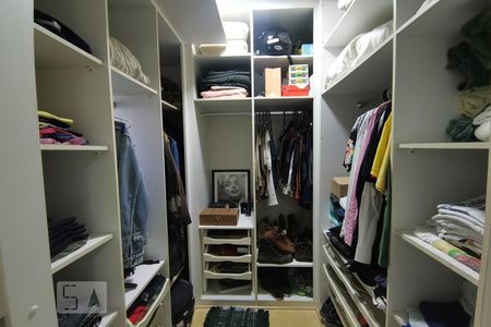 Closet de apartamento à venda com 2 quartos, 83m² em Vila Andrade, São Paulo