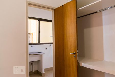 Apartamento à venda com 82m², 3 quartos e 2 vagas Apartamento à venda com 82m², 3 quartos e 2 vagasQuarto 3