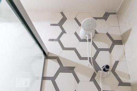 Apartamento à venda com 82m², 3 quartos e 2 vagas Apartamento à venda com 82m², 3 quartos e 2 vagasChuveiro