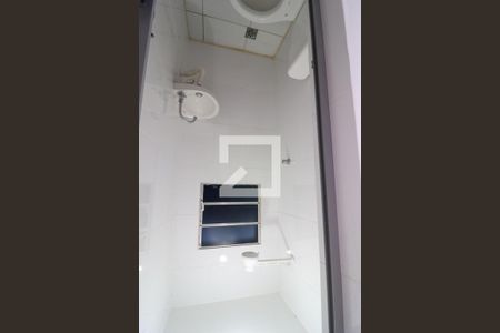 Banheiro de apartamento para alugar com 1 quarto, 28m² em Vila Formosa, São Paulo