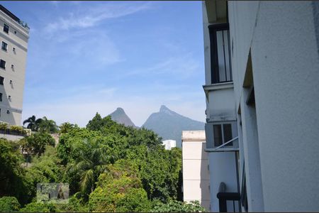 Vista da Sala de apartamento para alugar com 1 quarto, 40m² em Laranjeiras, Rio de Janeiro