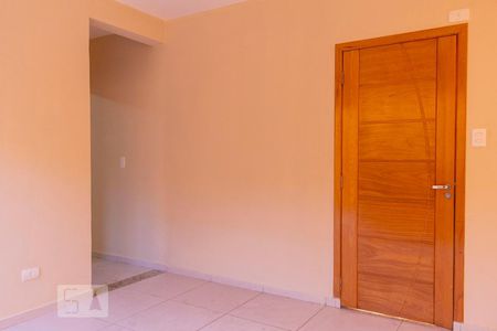 Sala de casa para alugar com 2 quartos, 70m² em Jardim Santa Cruz (sacomã), São Paulo