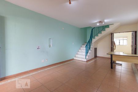 Casa para alugar com 160m², 3 quartos e 1 vagaSala