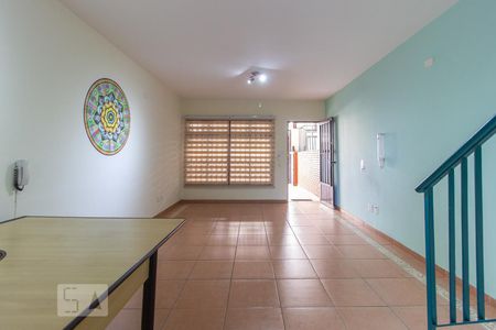 Sala de casa para alugar com 3 quartos, 160m² em Cidade Mãe do Céu, São Paulo