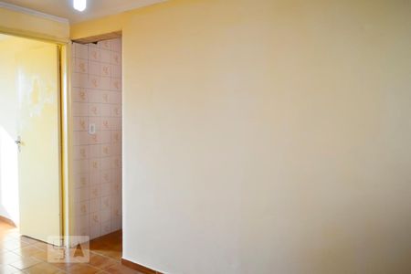 Sala  de apartamento à venda com 2 quartos, 48m² em Conjunto Habitacional Padre José de Anchieta, São Paulo