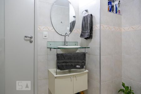 Banheiro de apartamento para alugar com 1 quarto, 44m² em Bela Vista, São Paulo