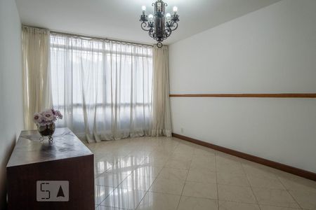 Sala de casa para alugar com 3 quartos, 150m² em Santa Teresinha, São Paulo