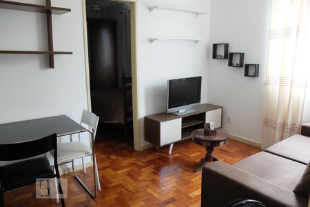 Sala de apartamento para alugar com 1 quarto, 46m² em Politeama, Salvador