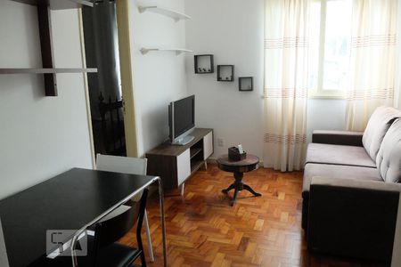 Sala de apartamento para alugar com 1 quarto, 46m² em Politeama, Salvador