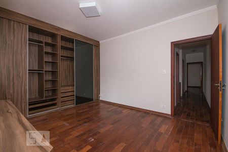 Suite de casa para alugar com 3 quartos, 178m² em Cidade Mãe do Céu, São Paulo