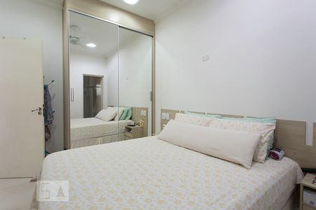 Suíte de casa à venda com 2 quartos, 94m² em Cidade São Francisco, São Paulo