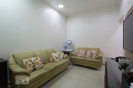 Sala de Estar de casa à venda com 2 quartos, 94m² em Cidade São Francisco, São Paulo