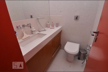 Lavabo de apartamento à venda com 3 quartos, 203m² em Copacabana, Rio de Janeiro