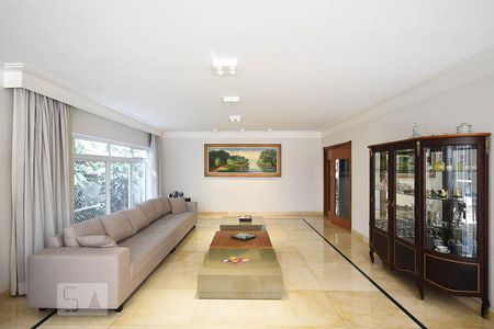 Sala de casa à venda com 4 quartos, 670m² em Butantã, São Paulo
