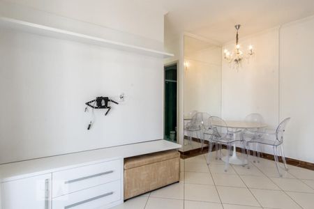 Sala de apartamento para alugar com 2 quartos, 65m² em Vila Antonieta, São Paulo