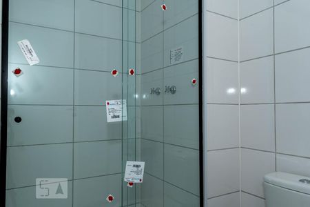 Banheiro de kitnet/studio à venda com 1 quarto, 33m² em Vila Graciosa, São Paulo