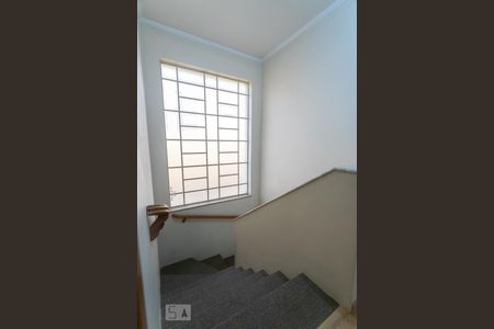 Escada de casa à venda com 3 quartos, 181m² em Água Fria, São Paulo