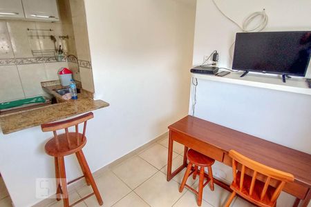 Sala de apartamento para alugar com 1 quarto, 24m² em Centro, Rio de Janeiro