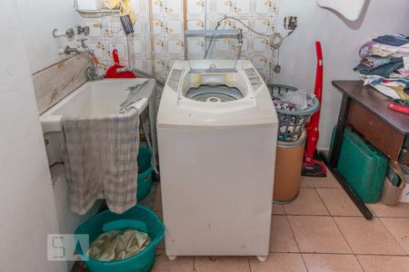 Apartamento para alugar com 102m², 3 quartos e 1 vaga Apartamento para alugar com 102m², 3 quartos e 1 vagaLavanderia