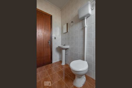 Banheiro de apartamento para alugar com 1 quarto, 103m² em Vila Jardim, Porto Alegre