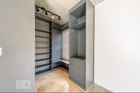 Closet de apartamento para alugar com 1 quarto, 72m² em Centro, Campinas