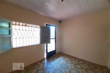 Sala de casa para alugar com 1 quarto, 30m² em Pilares, Rio de Janeiro