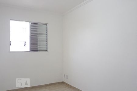 Quarto 01 de apartamento para alugar com 3 quartos, 64m² em Vila Santa Teresinha, São Paulo
