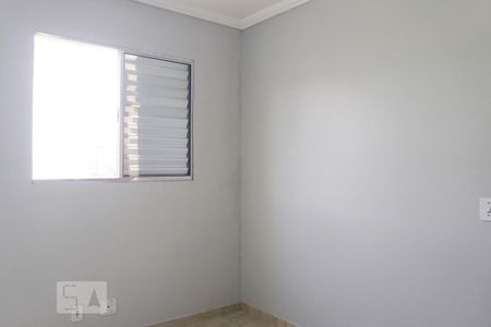 Quarto 02 de apartamento para alugar com 3 quartos, 64m² em Vila Santa Teresinha, São Paulo