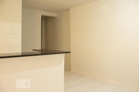 Sala de casa para alugar com 2 quartos, 72m² em Vila Campestre, São Paulo