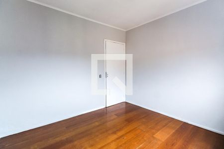 Quarto de apartamento à venda com 1 quarto, 40m² em Jardim do Salso, Porto Alegre