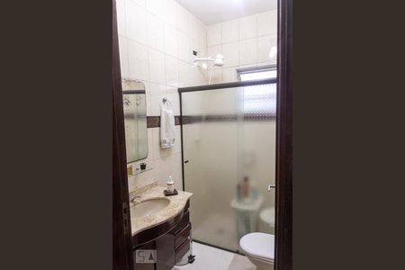 Banheiro de casa à venda com 2 quartos, 125m² em Nova Petrópolis, São Bernardo do Campo