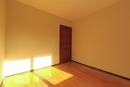 Quarto 3 de apartamento à venda com 2 quartos, 75m² em Petrópolis, Porto Alegre