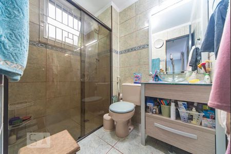 Banheiro  de apartamento à venda com 2 quartos, 56m² em Parque São Vicente, Santo André