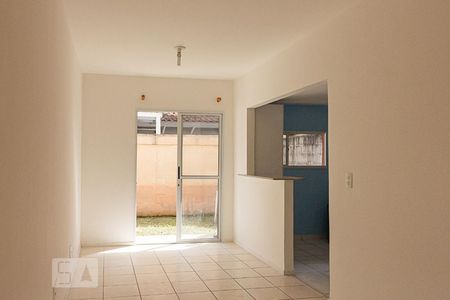 Sala de casa de condomínio para alugar com 3 quartos, 80m² em Vargem Pequena, Rio de Janeiro