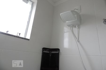 Suite 1 - Banheiro Box de apartamento para alugar com 2 quartos, 55m² em Campeche, Florianópolis