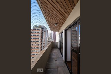 Varanda de apartamento para alugar com 3 quartos, 132m² em Sumarezinho, São Paulo