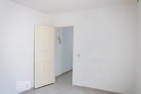 Quarto  de casa à venda com 2 quartos, 80m² em Jardim Ipanema, Santo André